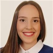 Soy maestra de Educación Infantil y ofrezco clases particulares para alumnos que estén cursando infantil, primaria, o eso, con el objetivo de hacerles más ameno el llevar al día su estudio y tareas, de forma lúdica y educativa